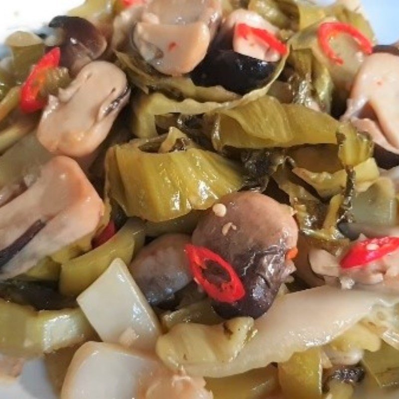 Nấm rơm xào dưa cải chua giòn ngon, chua dịu