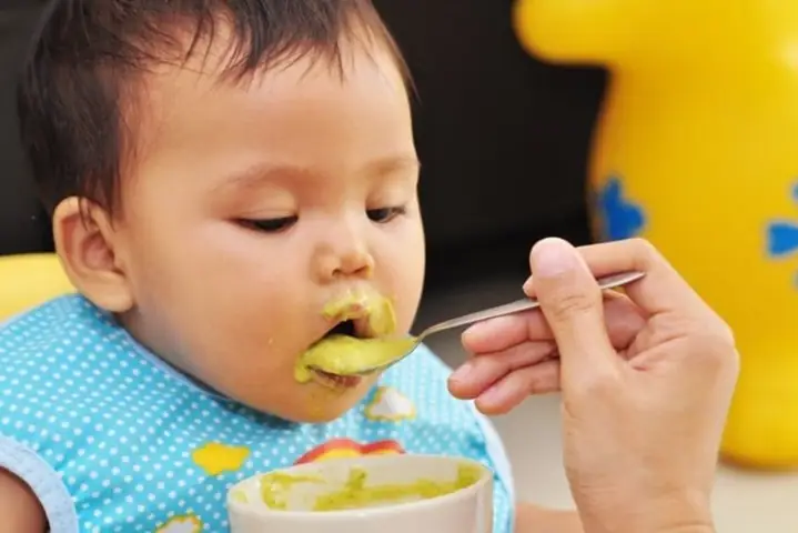 Hướng Dẫn Nấu Bột Ăn Dặm Đúng Cách Cho Bé Khỏe Mạnh Và Phát Triển Toàn Diện