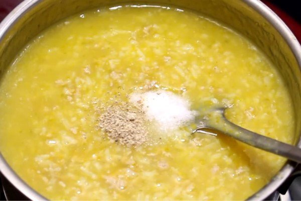 Nấu cháo đến khi chín nhừ