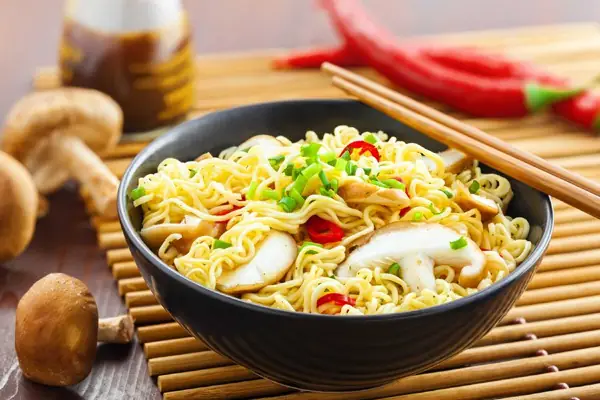 2. Cách chế biến mì gói an toàn