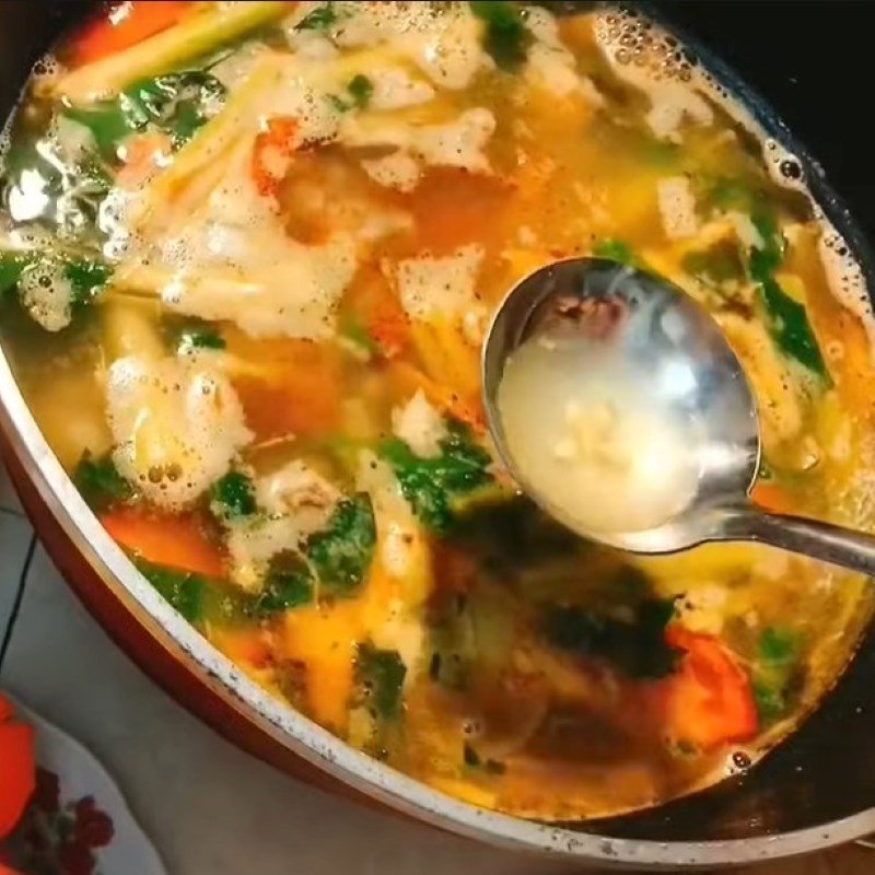 Nấu nước dùng lẩu