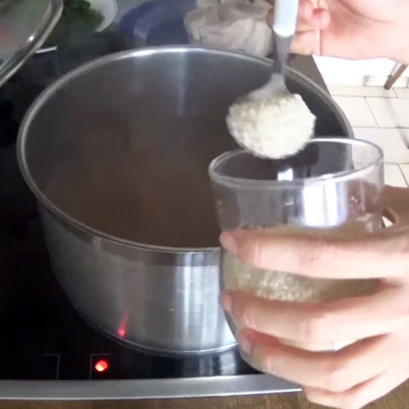 Nêm nếm gia vị cho nồi nước phở heo đạt hương vị chuẩn