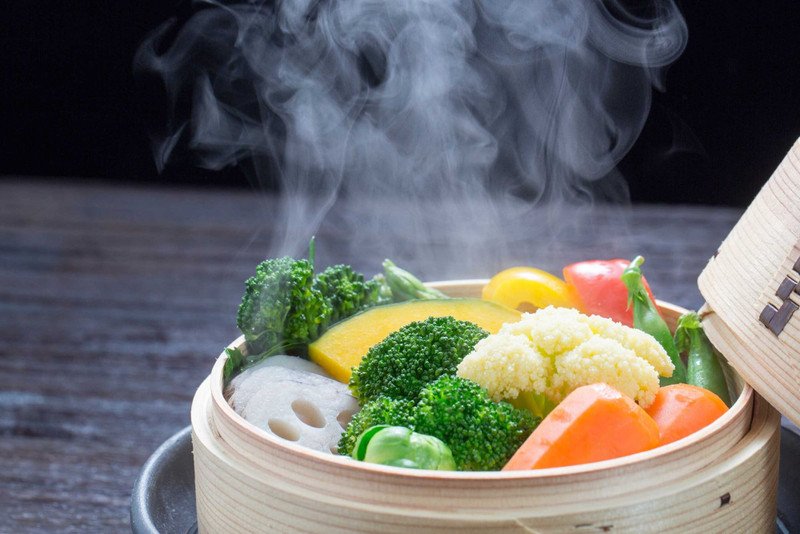 Nên hạn chế lượng muối bằng phương pháp chế biến hấp