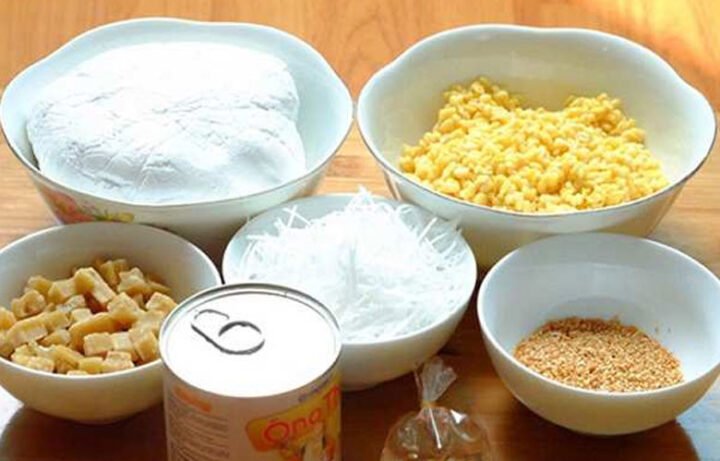 Nguyên liệu chuẩn bị cho cách nấu chè trôi nước truyền thống