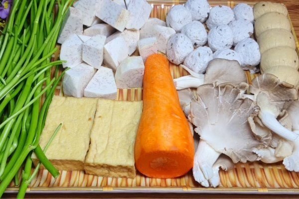 Nguyên liệu chuẩn bị cho cách nấu lẩu chao chay