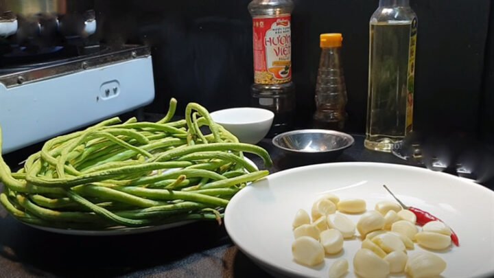 Nguyên liệu đậu que xanh tươi cho món xào dầu hào