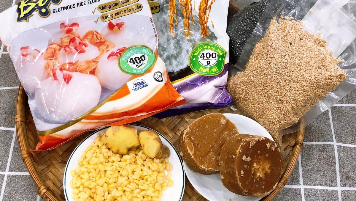 Nguyên liệu làm bánh trôi tàu nhân đậu xanh: bột nếp, đậu xanh, dừa sợi, gừng