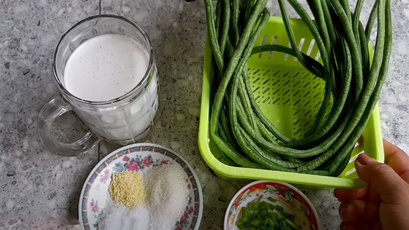 Nguyên liệu món đậu đũa xào nước cốt dừa