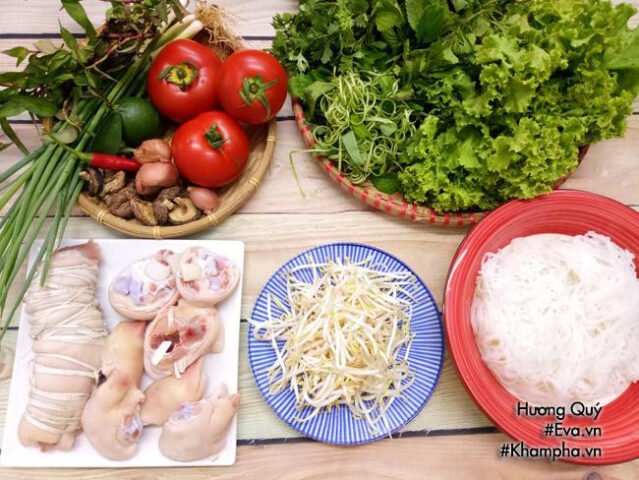 Nguyên liệu tươi ngon cho món bún giò heo cà chua tại nhà