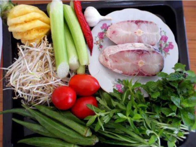 Nguyên liệu tươi ngon cho món canh chua cá đậm đà