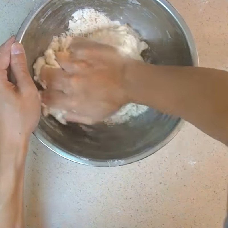 Nhồi bột bánh bao thủ công