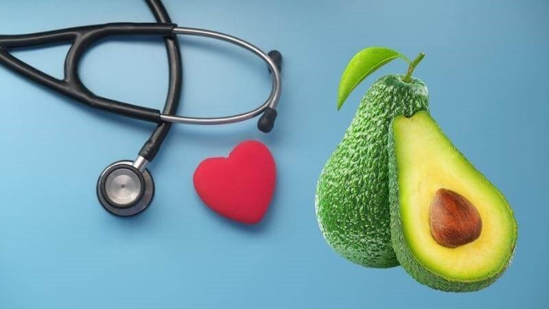 Những lát bơ sáp tươi được xếp gọn gàng, nhấn mạnh khả năng chống oxy hóa tự nhiên