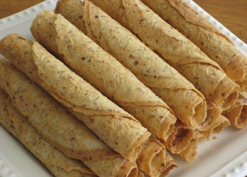 Những lưu ý quan trọng khi làm bánh kẹp cuốn tại nhà để có thành phẩm hoàn hảo.