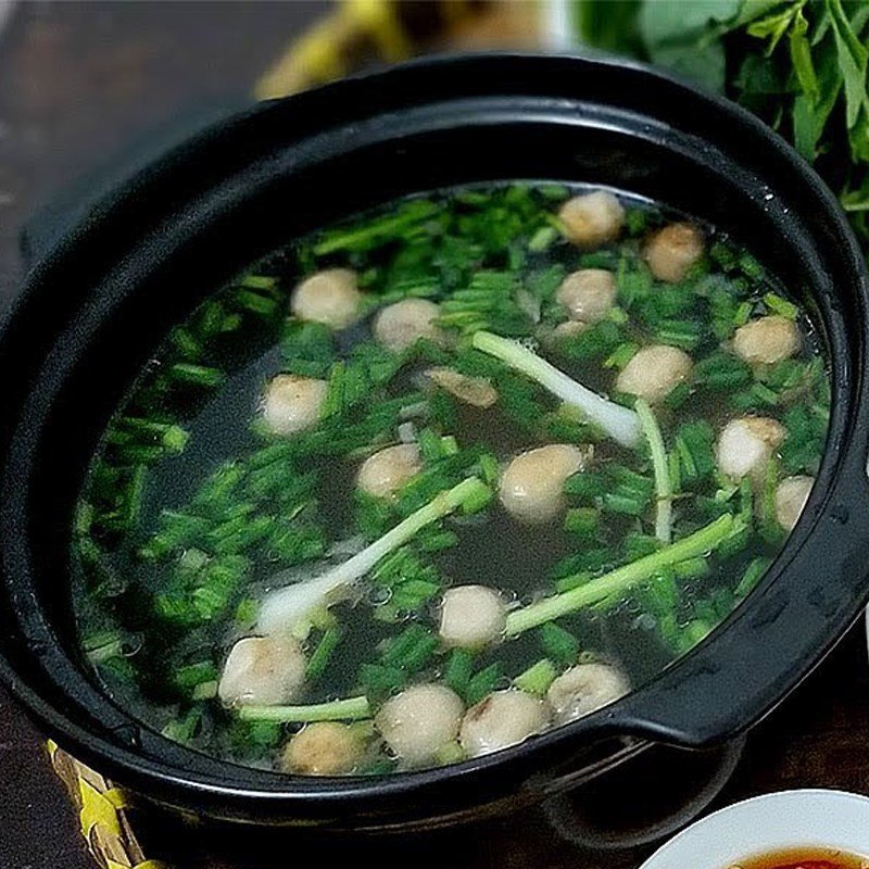 Nồi lẩu cá lóc nấu nấm đã hoàn thiện