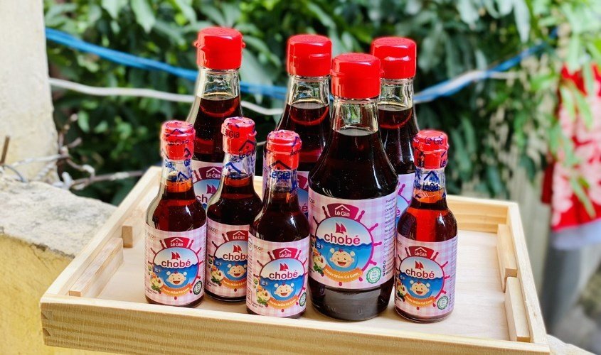 Nước mắm Lê Gia ăn dặm cho bé chai 200 ml, gia vị chuẩn cho cách nấu cháo bằng nồi nấu chậm.