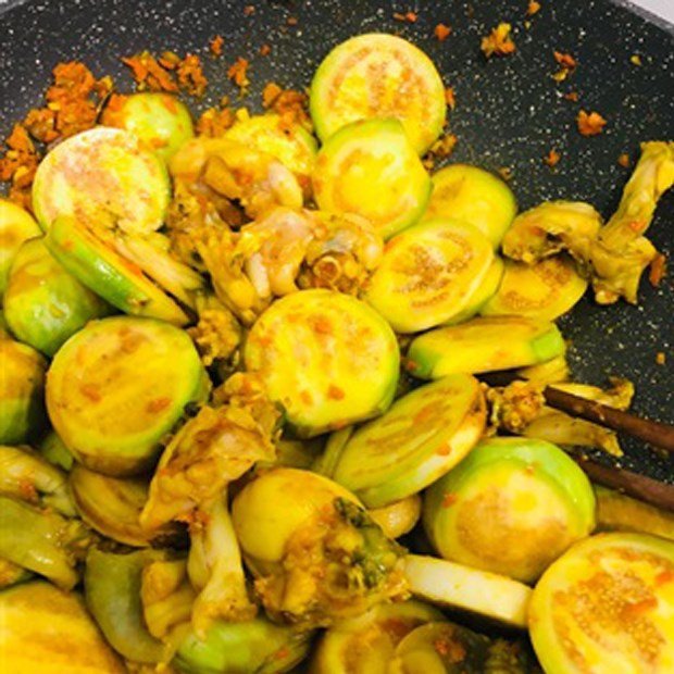 Om ếch với cà dừa và cơm mẻ