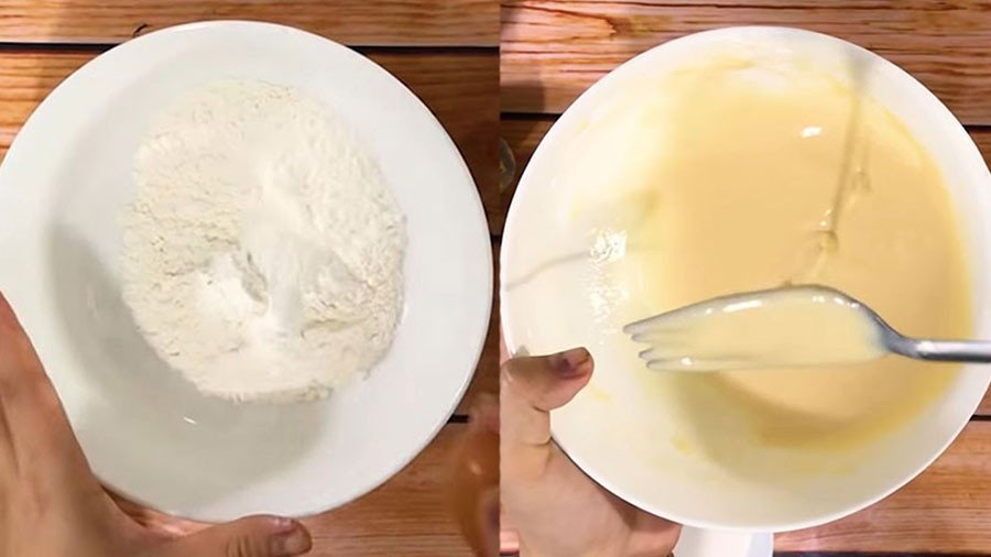 Pha hỗn hợp bột chiên giòn với trứng và sữa tươi