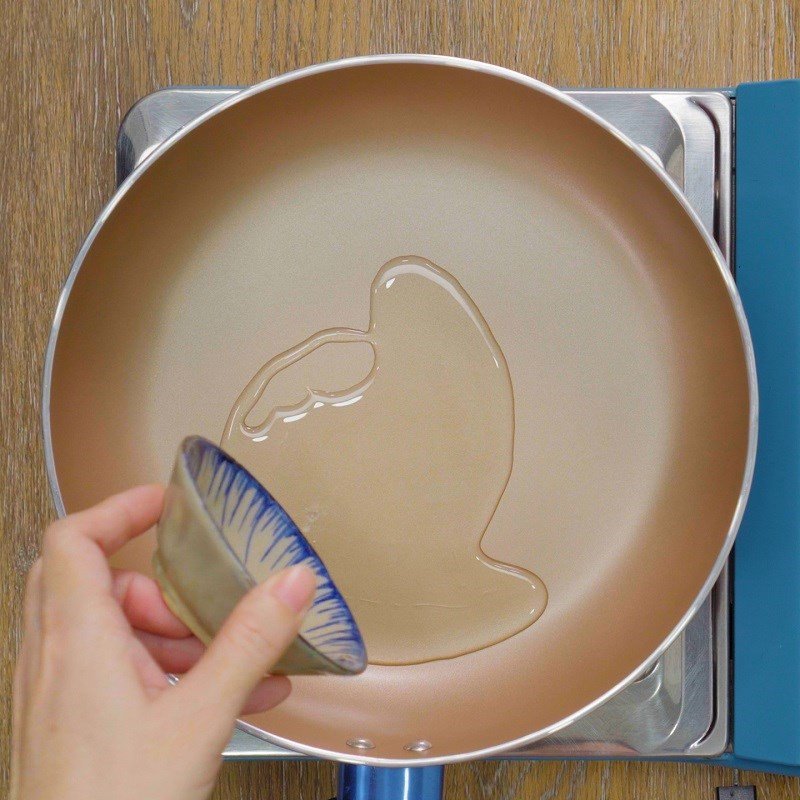 Phi thơm hành tỏi ớt để xào mắm ruốc ăn xoài