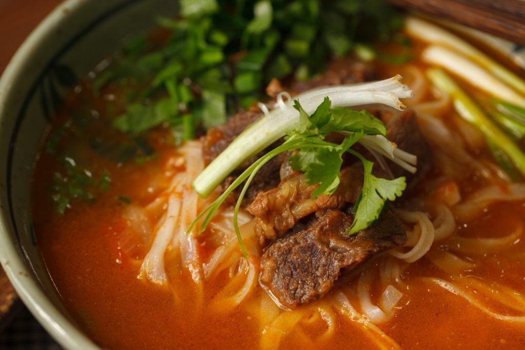 Cách Nấu Phở Sốt Vang: Hương Vị Á Âu Đậm Đà Khó Cưỡng