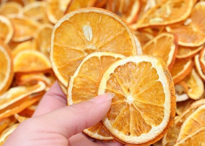 Quả cam non sấy khô