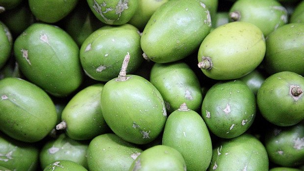 Quả cóc tươi, nguyên liệu chính cho nước ép cóc ổi, ít calo