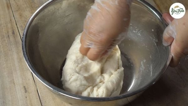 Quy trình nhào và ủ bột để làm vỏ bánh bao mềm xốp