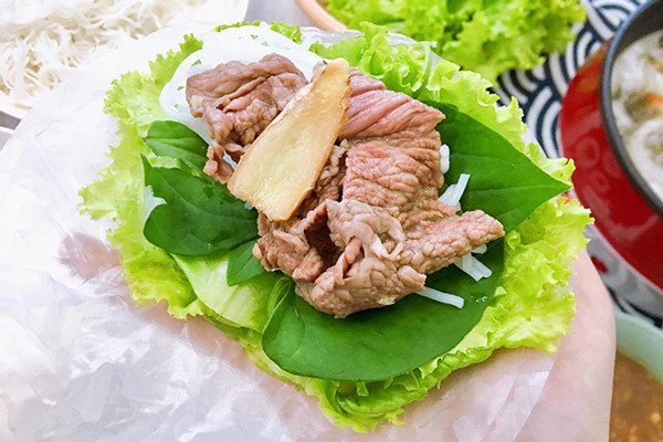 Rau ăn kèm tươi ngon cho món bò nhúng giấm
