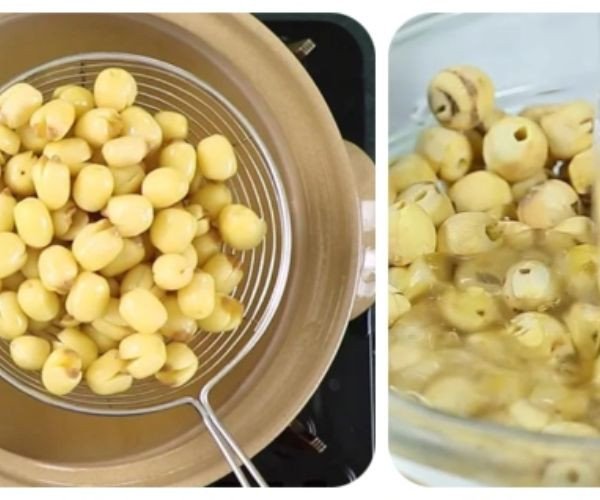 Rửa hạt sen tươi để chế biến sữa hạt sen bằng máy làm sữa hạt