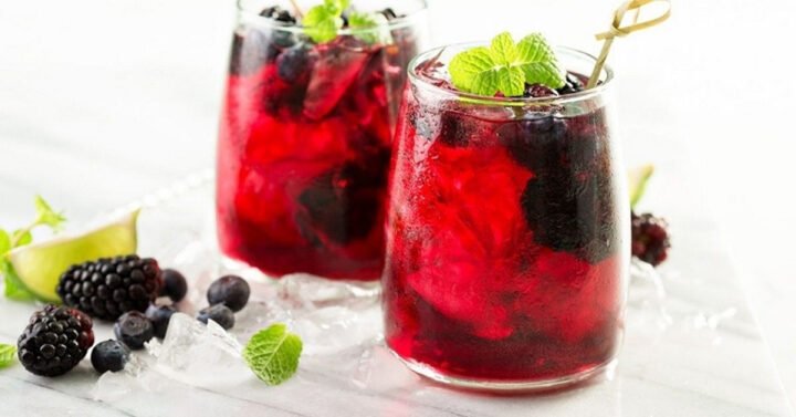 Siro dâu tằm tự làm với đường phèn mang lại nhiều lợi ích sức khỏe