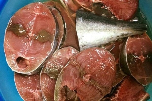 sơ chế cá ngừ