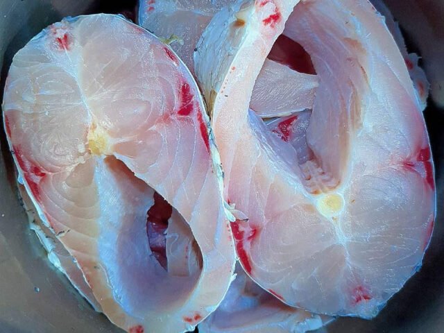 Sơ chế cá trắm đúng cách