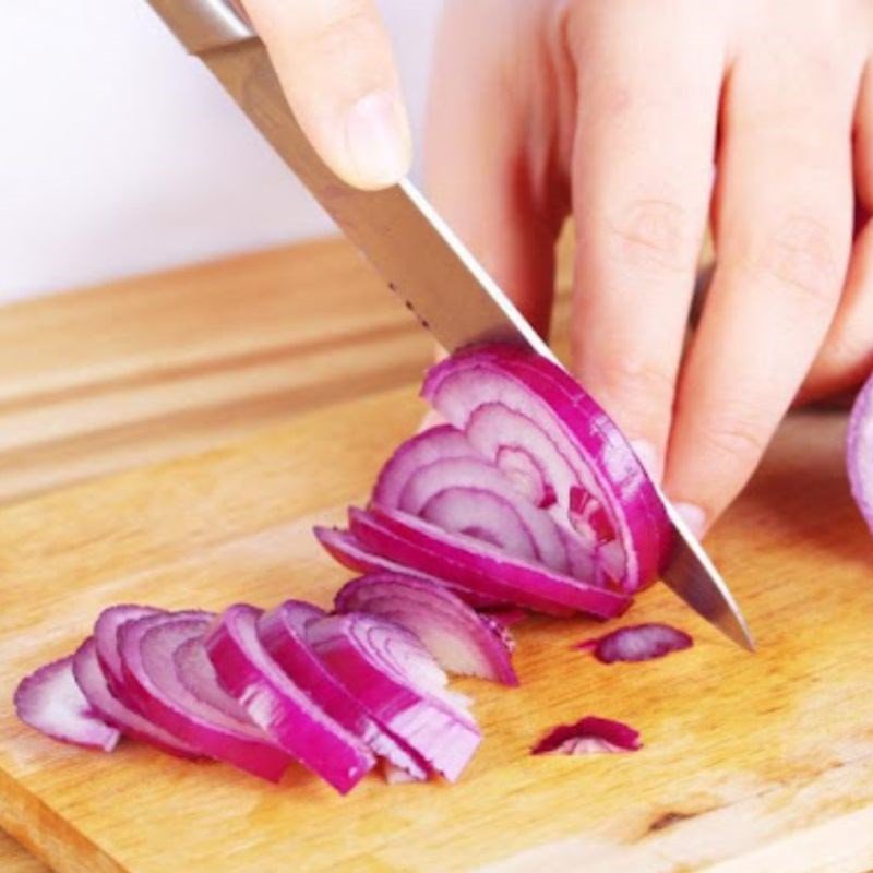 Sơ chế các nguyên liệu nấu cháo ngao