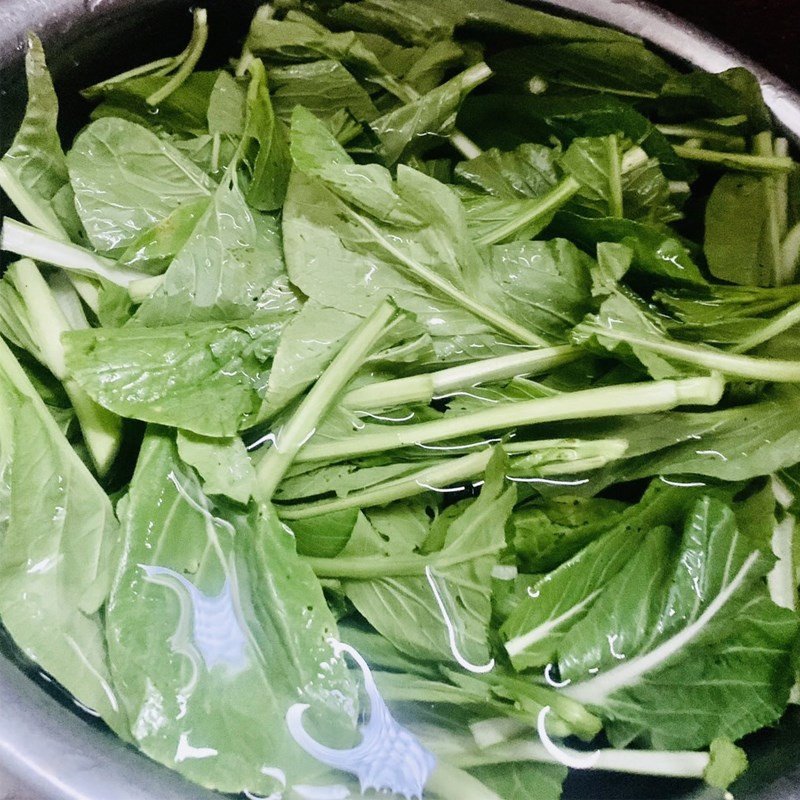 Sơ chế cải ngọt sạch sẽ