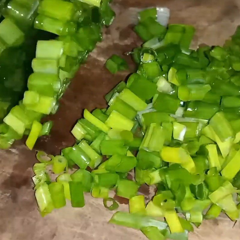 Sơ chế hạt ngô ngọt để xào