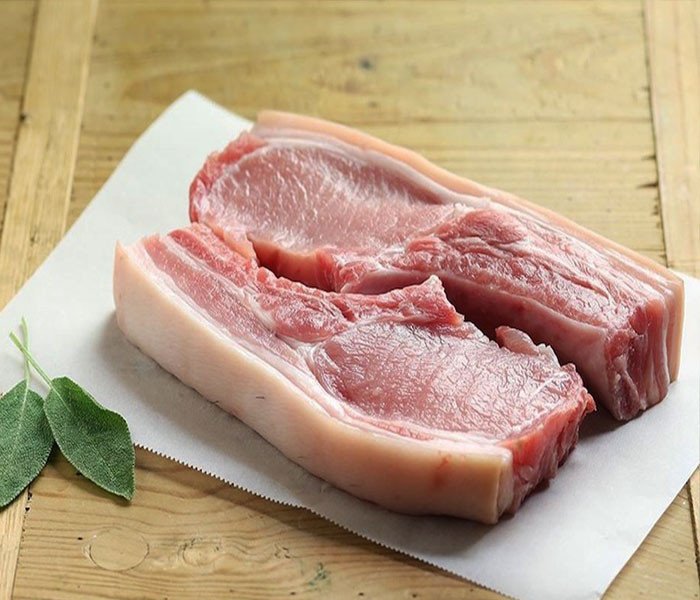 Sơ chế thịt heo làm ruốc tôm thịt