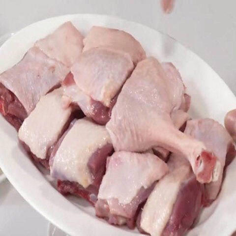 Sơ chế thịt vịt cho cà ri