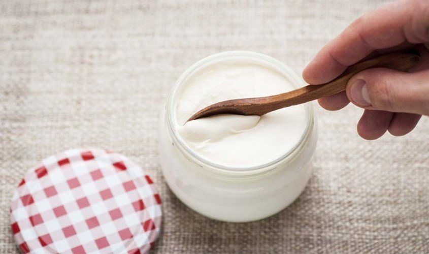 Sữa chua không đường giúp kiểm soát cân nặng hiệu quả