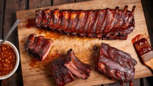 Sườn heo nướng BBQ vàng ươm, món ngon từ cách ướp thịt nướng độc đáo