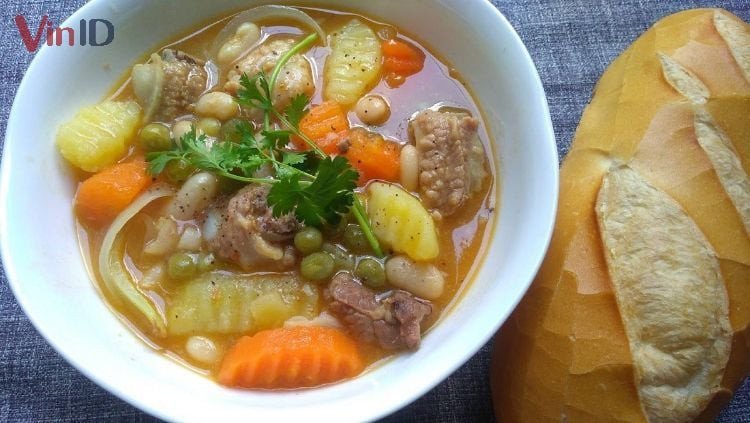 Sườn non nấu đậu Hà Lan