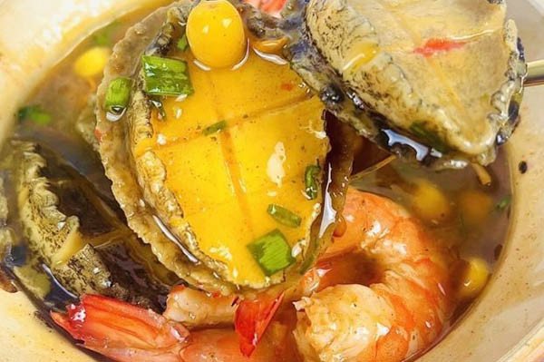 Súp bào ngư hải sản bổ dưỡng, thanh ngọt