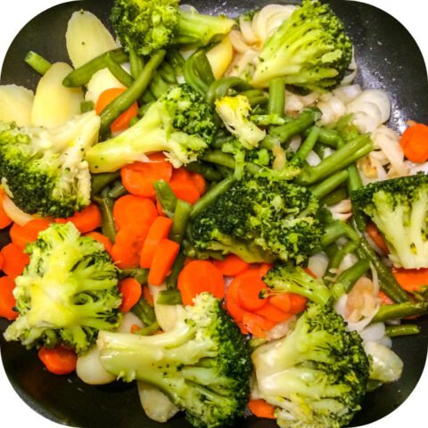 Súp lơ xanh tươi ngon tại chợ