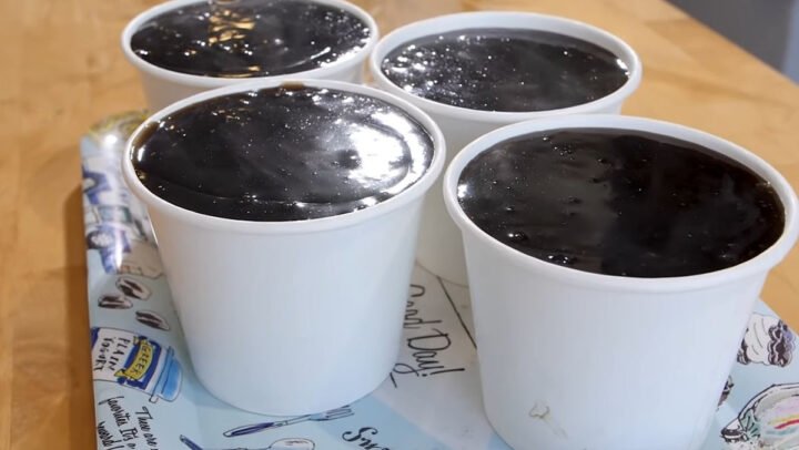 Thạch đen sương sáo mát lạnh giải nhiệt, cách nấu thạch đen từ bột tại nhà