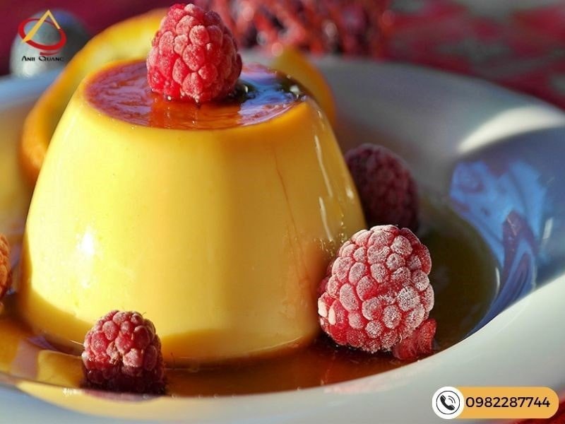 Thành phẩm bánh flan sữa đặc vàng óng hấp dẫn sau khi hoàn thành