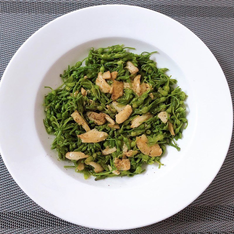 Thành phẩm cách xào hoa thiên lý ngon miệng, hấp dẫn