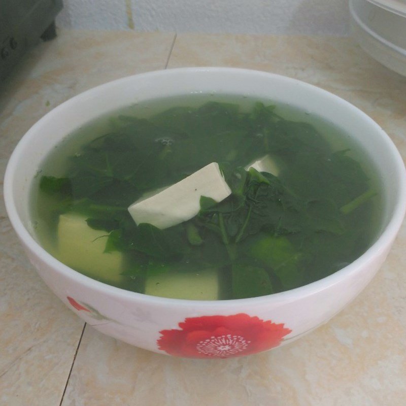 Thành phẩm canh mồng tơi chay đậu hũ hấp dẫn