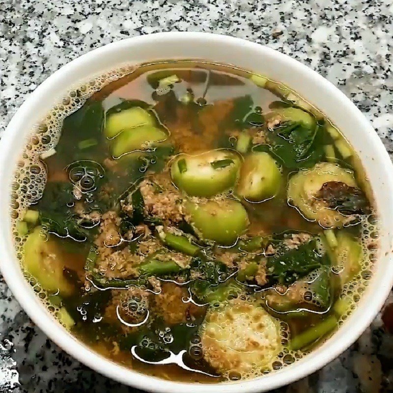 Thành phẩm canh riêu cua nấu tập tàng ngon miệng