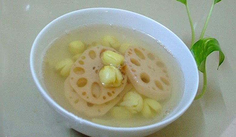 Thành phẩm chè củ sen truyền thống hấp dẫn và bổ dưỡng