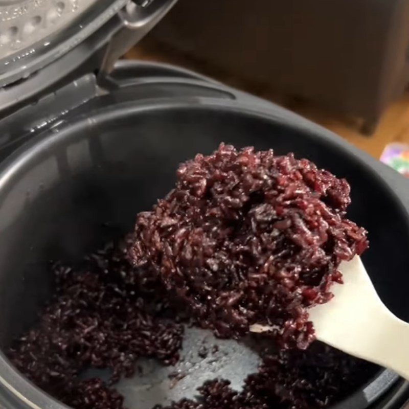 Thành phẩm cơm gạo lứt đen