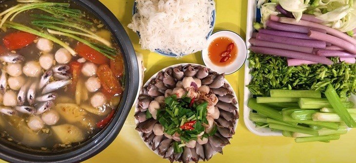 Thành phẩm lẩu cá linh hấp dẫn
