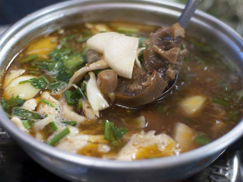 thành phẩm lẩu đuôi bò khoai môn ngon